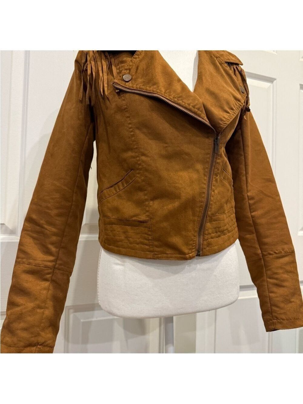 BSweet Faux Suede Fringe Moto Jacket
Size Small - Picture 3 of 13